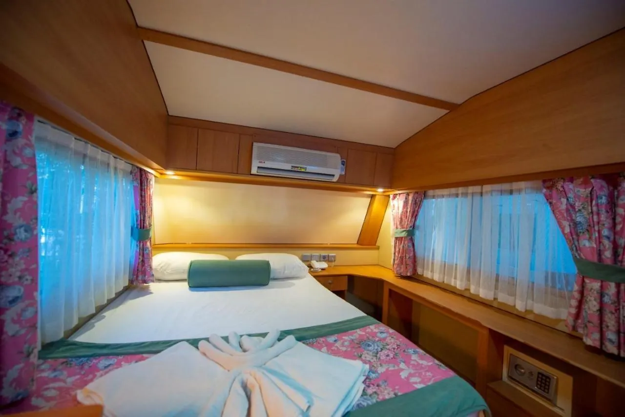 Отель S3 Seahorse Beach Club Олудениз