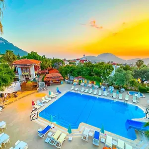 Zehra Tatil Koeyue **** Ölüdeniz