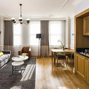 nevv-bosphorus-hotel-suites.istanbul-turkeyhotels.com/